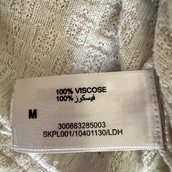 Wardrobe Apparel | Size M | Off-White 100% Viscose Knit Short Sleeve Top - Picture 6 of 6